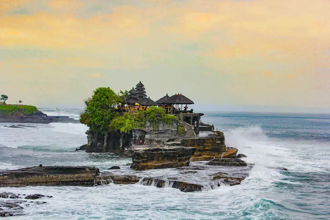 Bali’s Temples, Terraces & Tides