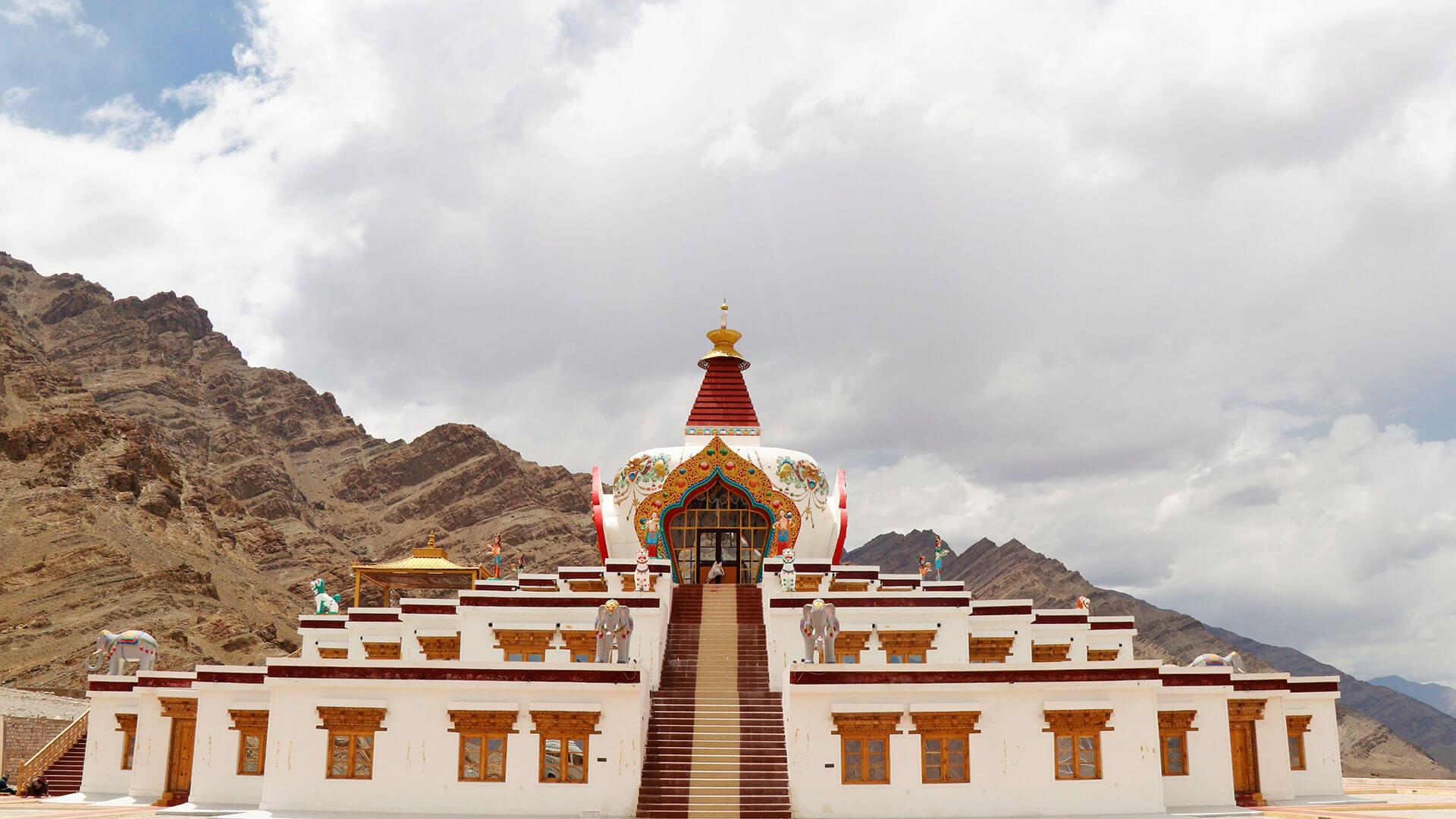 The Scenic Drive Back to Leh