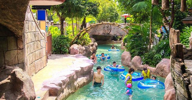 Adventure Cove Waterpark
