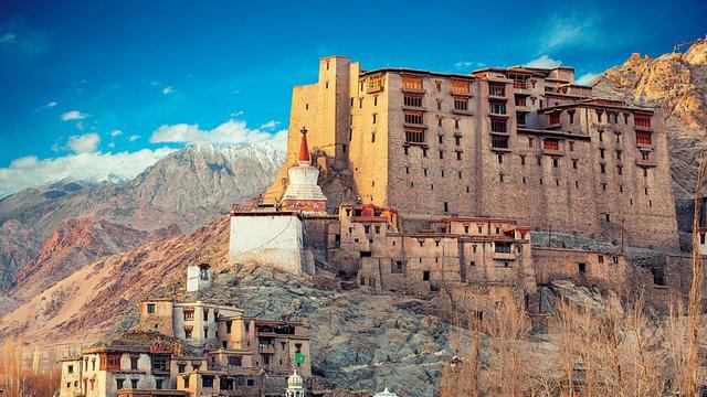 Visit Leh Palace