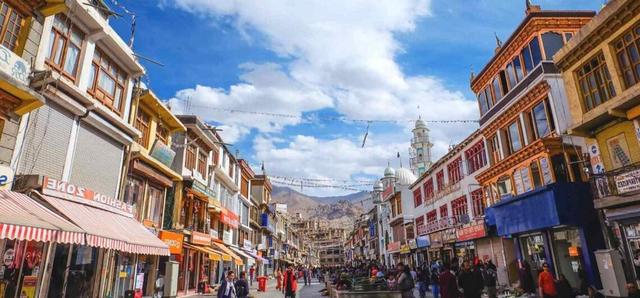 Visit Leh Market